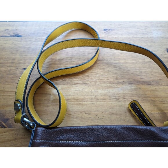 B. Makowsky Organizer Mustard & Brown Genuine Leather Messenger Cross-body bag - Picture 4 of 16